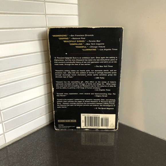 🧡 3/$12 A Thousand Splendid Suns - Picture 5 of 11